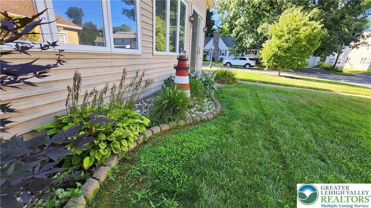 Foto 4 de 1553 N 26th Street