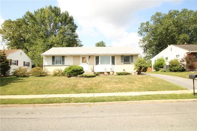 222 N Scenic Street, South Whitehall Twp